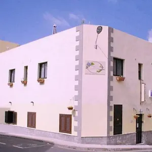 La Vista 2*, Guía de Isora Spagna